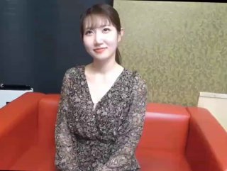 穿丝袜漏裆少妇在楼道操逼没爽到位回洗手间又来一发